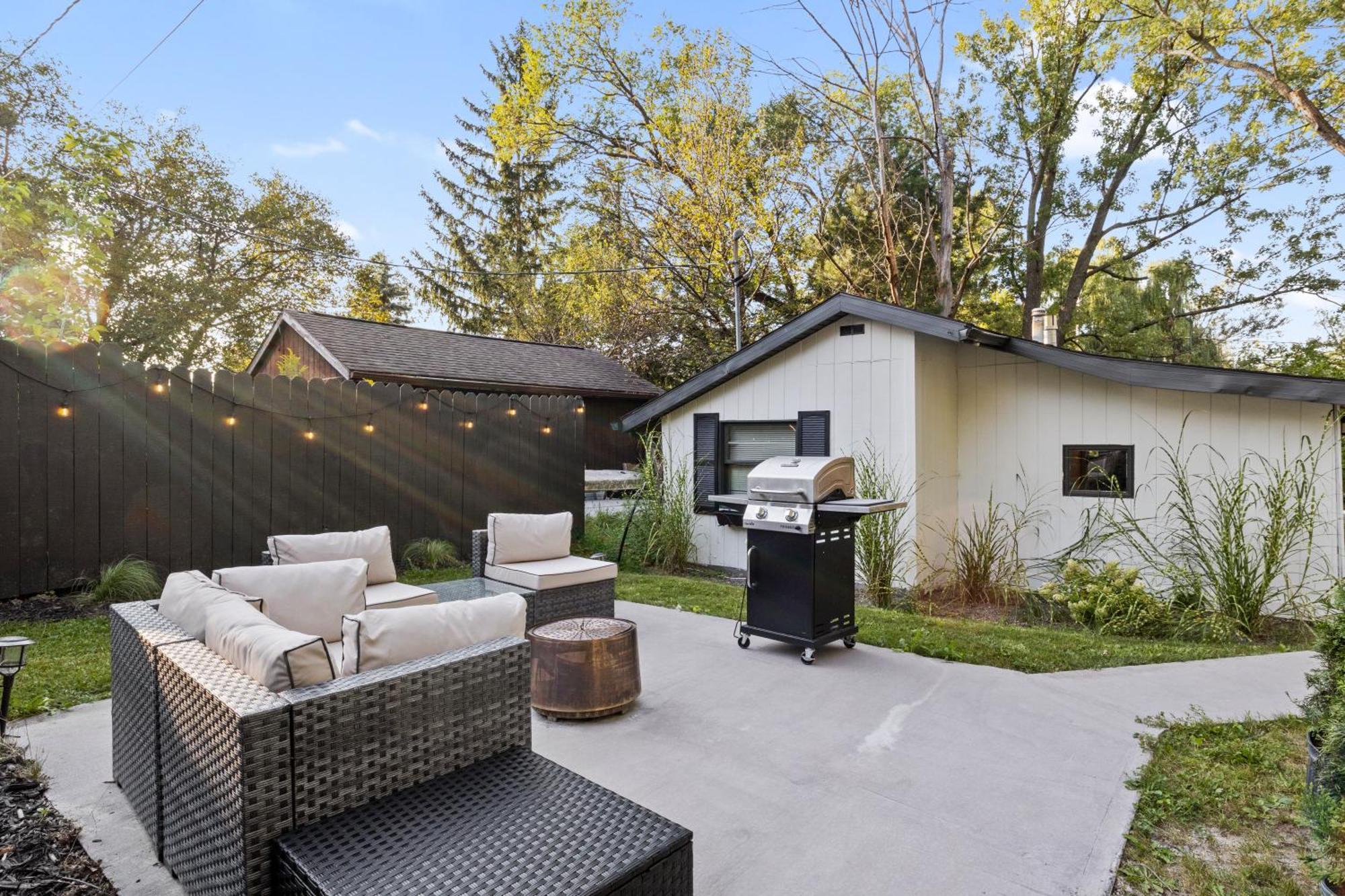 Cozy Home W/ King Bed & Lake Access Canandaigua Exteriör bild